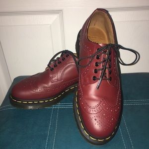 Low Top Wing Tip Doc Martens